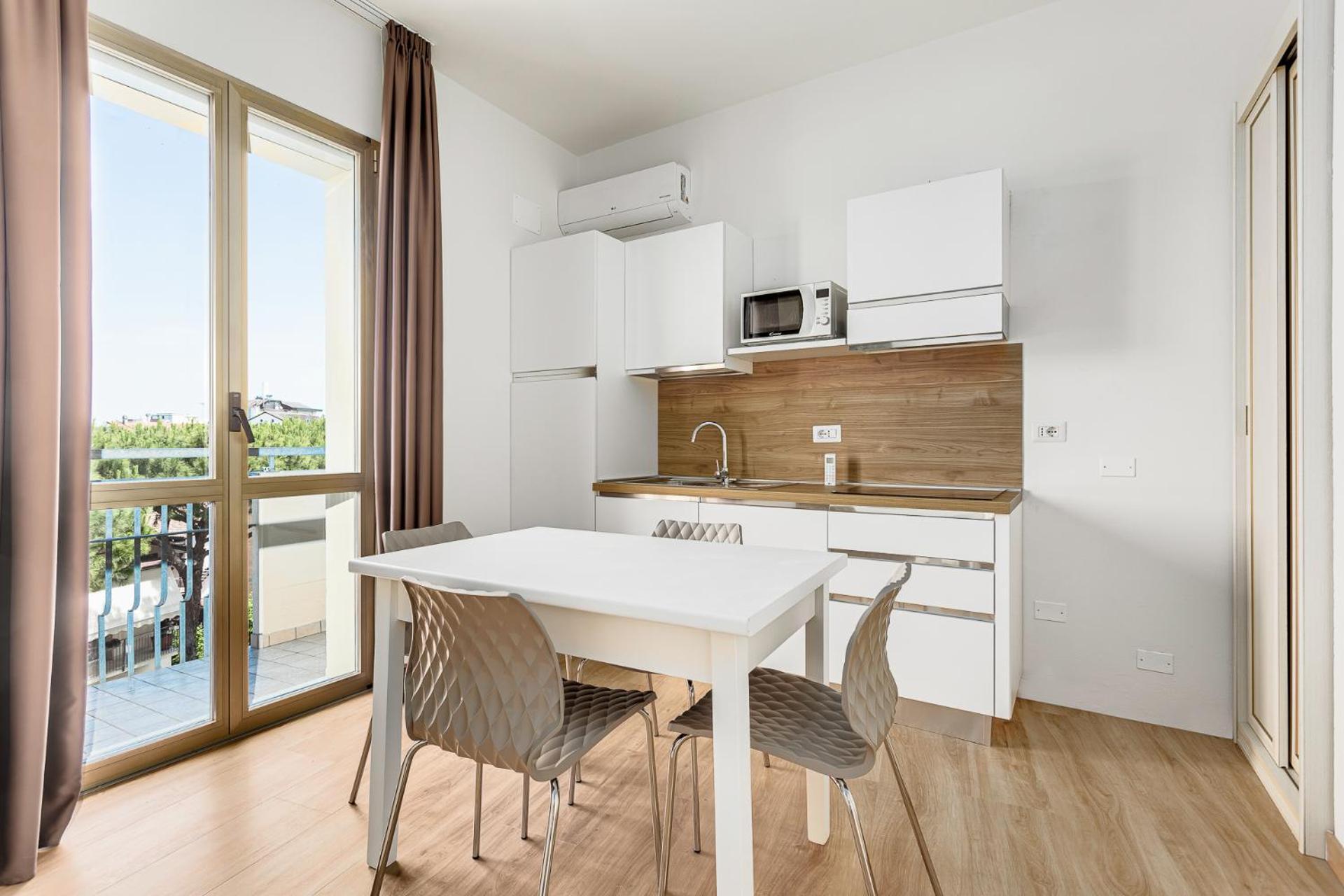 Hotel Schiller Cervia Exterior photo