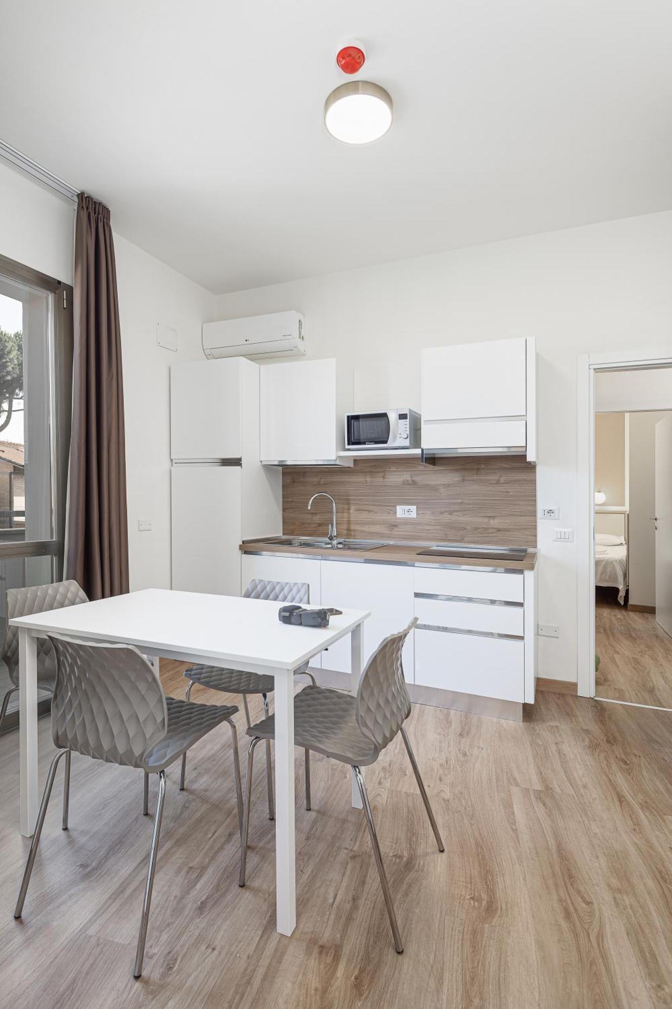 Hotel Schiller Cervia Exterior photo