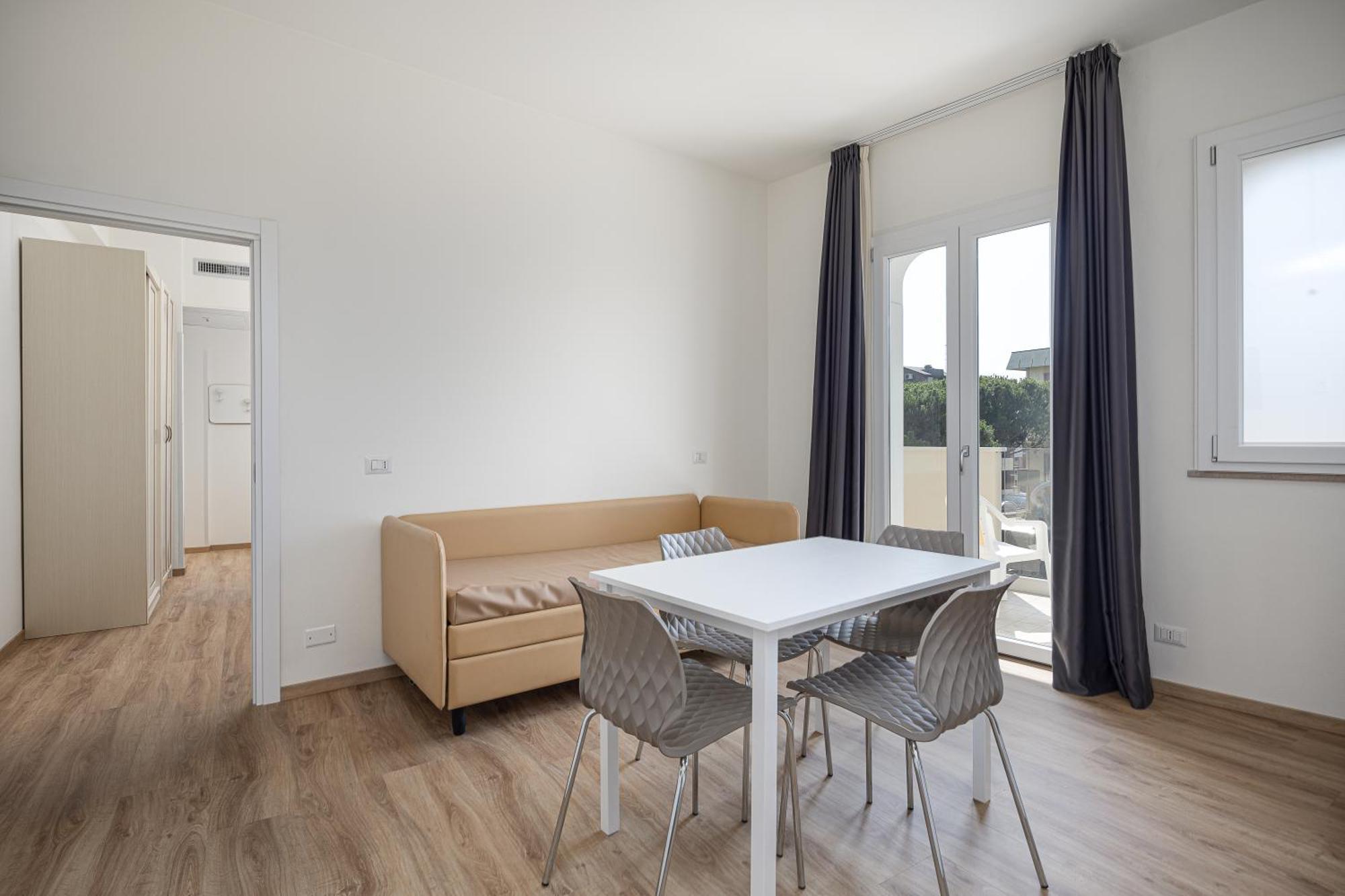 Hotel Schiller Cervia Exterior photo