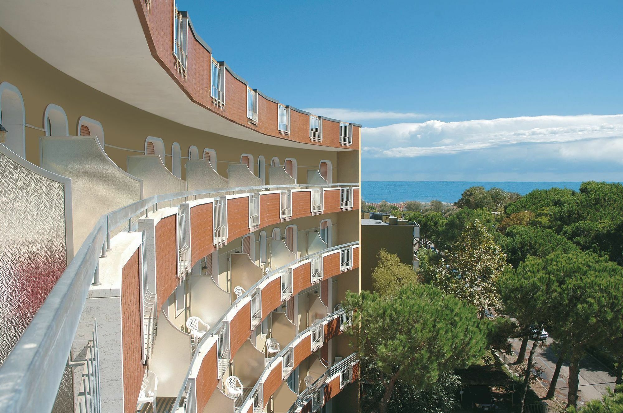 Hotel Schiller Cervia Exterior photo